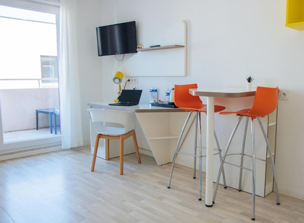 Aparthotel Twenty's Business Flats Nîmes Trigone Extérieur photo